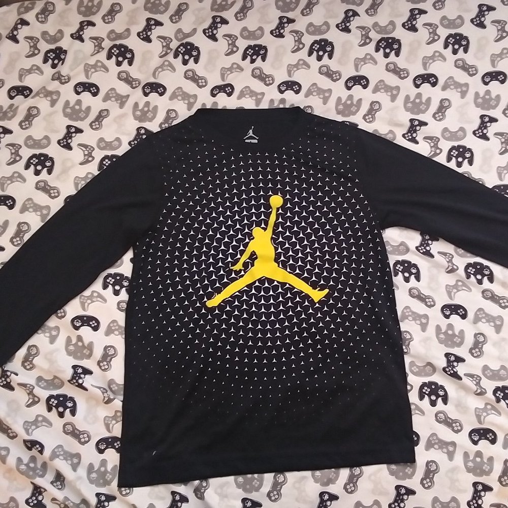 boys jordan long sleeve tee